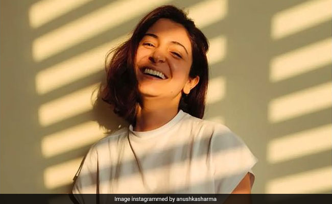 Anushka Sharma Is Indeed A "Light Catcher" And These Pics Prove It