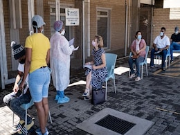 New Omicron Cases In South Africa Double In A Day; Strain In 24 Countries New Omicron Cases In South Africa Double In A Day; Strain In 24 Countries