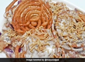 A Jalebi Chaat That Is Making Twitter Users Go Crazy A Jalebi Chaat That Is Making Twitter Users Go Crazy