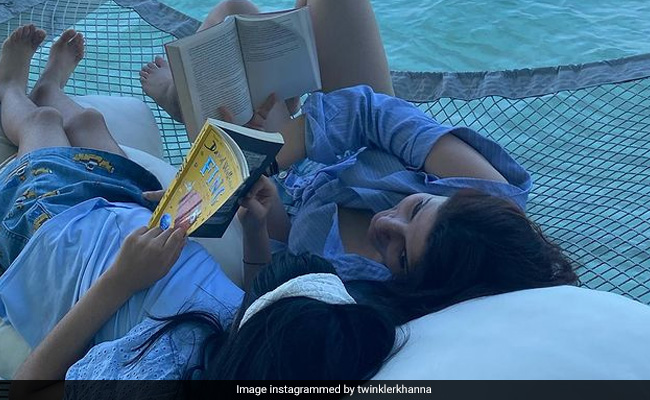 बेटी के अटपटे सवालों से बचने के लिए ट्विंकल खन्ना ने आजमाया ये जबरदस्त तरीका, जानकर आप भी होंगे इंस्पायर