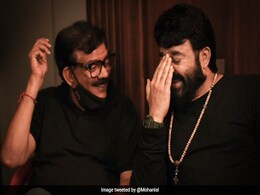 Mohanlal Wishes Director Priyadarshan With A Candid Pic Mohanlal Wishes Director Priyadarshan With A Candid Pic