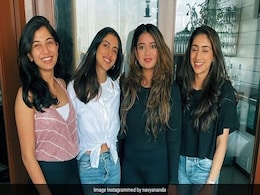 Shweta Bachchan Has The "Best" Reaction As Daughter Navya Naveli Nanda Poses With Her Girlfriends Shweta Bachchan Has The "Best" Reaction As Daughter Navya Naveli Nanda Poses With Her Girlfriends