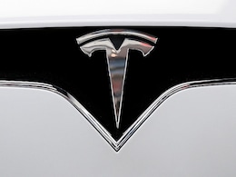 Tesla Recalls 26,681 U.S. Vehicles Over Windshield Defrosting Software Tesla Recalls 26,681 U.S. Vehicles Over Windshield Defrosting Software