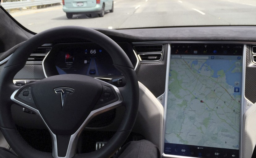 Tesla Recalls 54,000 Vehicles In US To Fix "Rolling Stop" Feature