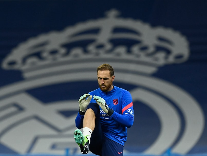 Atletico Madrid Goalkeeper Jan Oblak Tests Positive For Covid
