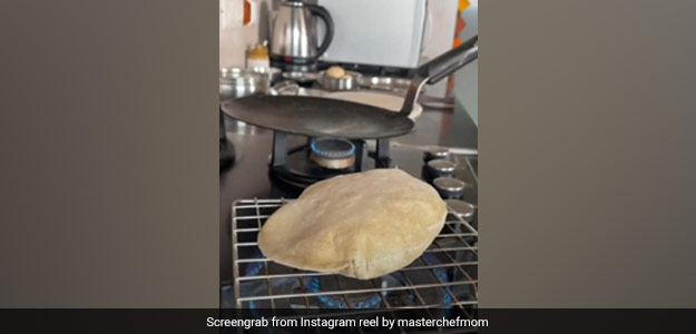 Struggling To Make Soft And Fluffy Phulka? Here's How To Do It Like A Pro
