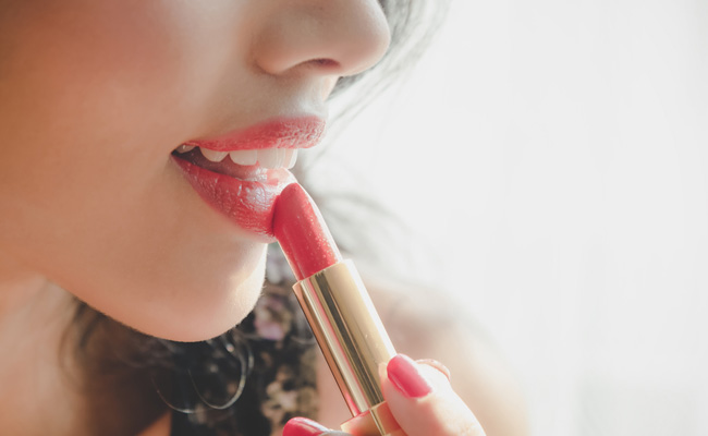 Give A Moisturising Effect To Your Lips With These Amazing Creamy Matte Lipsticks