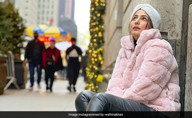 Winter Days Just Got Better With Hina Khan's Stylish Fluffy Jacket-Leather Pants Look