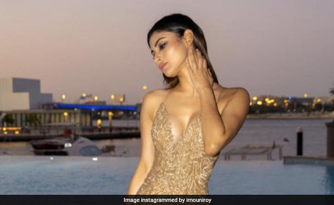 Mouni Roy Shares Stunning Pics From Her Trip To Dubai