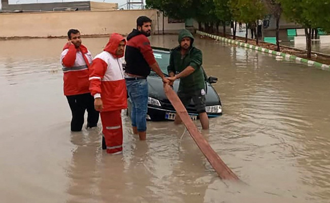 Heavy Rain, Flash Floods In Iran Leave 8 People Dead, 2 Missing
