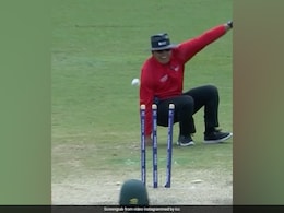 Watch: Umpire Takes A Blow To His Leg During U19 World Cup Match, Proves Its "Not An Easy Job" Watch: Umpire Takes A Blow To His Leg During U19 World Cup Match, Proves Its "Not An Easy Job"