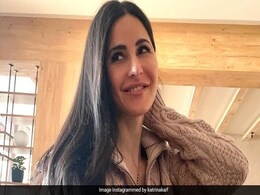 Katrina Kaif Mangalsutra: कैटरीना कैफ के मंगलसूत्र ने खींचा फैन्स का ध्यान, कीमत जानकर उड़ जाएंगे होश Katrina Kaif Mangalsutra: कैटरीना कैफ के मंगलसूत्र ने खींचा फैन्स का ध्यान, कीमत जानकर उड़ जाएंगे होश