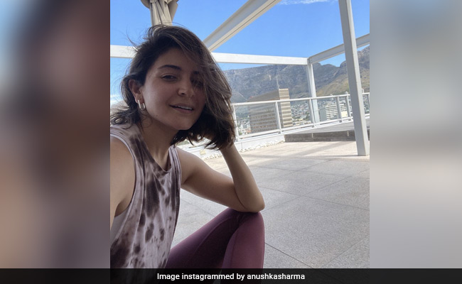 Anushka Sharma Looks Adorable In This "Sweaty Selfie"- See Pic