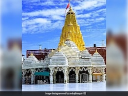 देवी के इन 5 शक्तिपीठ से जुड़ी है लोगों की अपार आस्था, आप भी करें दर्शन देवी के इन 5 शक्तिपीठ से जुड़ी है लोगों की अपार आस्था, आप भी करें दर्शन