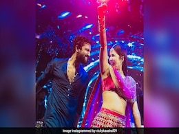 विक्की कौशल और कैटरीना कैफ की इन अनदेखी तस्वीर ने जीता फैंस का दिल, बोले- नजर ना लगे... विक्की कौशल और कैटरीना कैफ की इन अनदेखी तस्वीर ने जीता फैंस का दिल, बोले- नजर ना लगे...