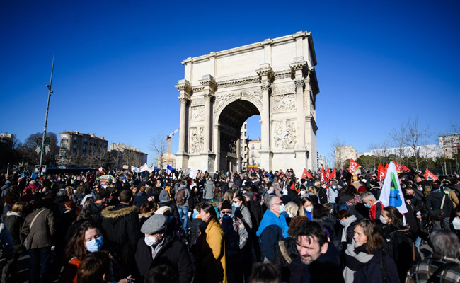 Teachers' Union In France Call For "Massive" Strike Over Covid Protocols