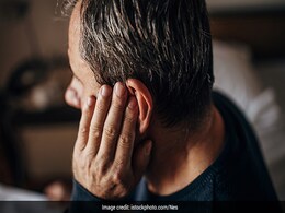 कान दर्द की शिकायत लेकर अस्पताल पहुंचा मरीज, डॉक्टर्स ने सर्जरी कर निकाला कॉकरोच कान दर्द की शिकायत लेकर अस्पताल पहुंचा मरीज, डॉक्टर्स ने सर्जरी कर निकाला कॉकरोच