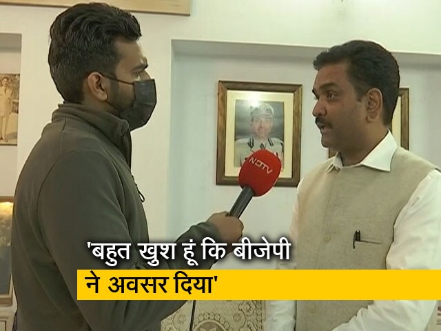 BJP में शामिल हुए कानपुर के पूर्व पुलिस कमिश्नर असीम अरुण, आलोचनाओं का दिया जवाब