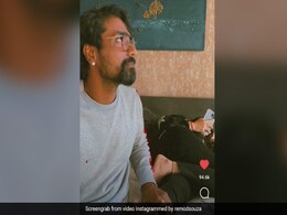 Remo D'Souza ने पत्नी के दबाए पैर, फिर गुस्से में कर दिया कुछ ऐसा कि लिजेल ने मुंह पर मार दी लात Remo D'Souza ने पत्नी के दबाए पैर, फिर गुस्से में कर दिया कुछ ऐसा कि लिजेल ने मुंह पर मार दी लात