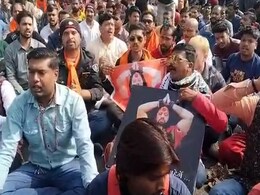 Right-Wing Groups Protest Arrest Of Religious Leader Over Abuse Of Gandhi Right-Wing Groups Protest Arrest Of Religious Leader Over Abuse Of Gandhi