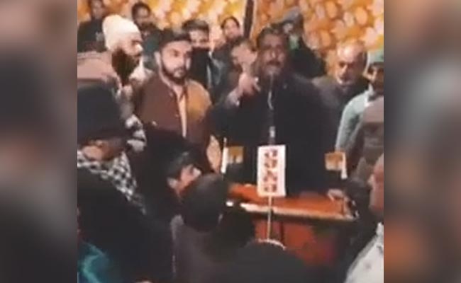 Akali's Sukhbir Badal Seeks Arrest Of Navjot Sidhu's Aide Amid Video Row