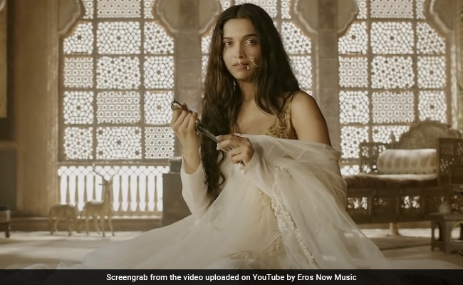 Happy Birthday Deepika Padukone: Here's A List Of Her 10 Best Performances
