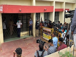 कर्नाटक के पूर्व CM BS येदियुरप्पा की नातिन का बेंगलुरु में मिला शव, सुसाइड की आशंका कर्नाटक के पूर्व CM BS येदियुरप्पा की नातिन का बेंगलुरु में मिला शव, सुसाइड की आशंका