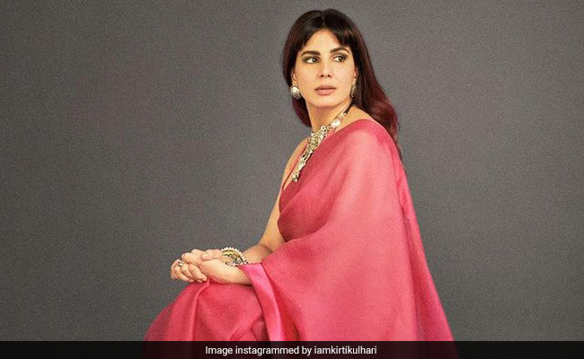 Kirti Kulhari In A Pink Saree Radiates Sheer Elegance Like No One Else
