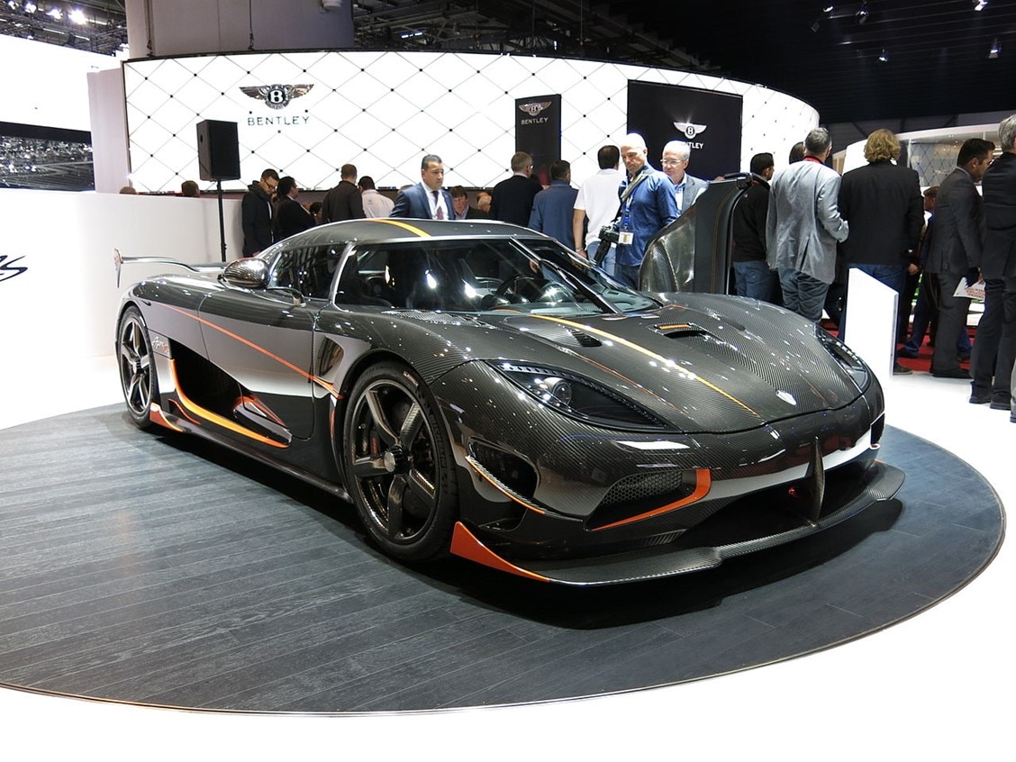 Top 13 Fastest Cars in the World