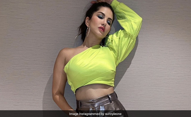 Sunny Leone Welcomes The New Year In Goa - See Pics