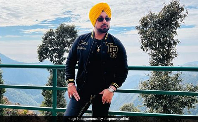 ‘डोप-शोप’ सिंगर दीप मनी का अपकमिंग सॉन्ग है ‘हुजूर’, बोले- काम पर विश्वास से मिलता है दर्शकों का सपोर्ट