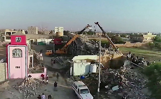 At Least 70 Killed In Airstrike On Yemen Prison