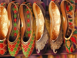 These Traditional Juttis Are All That You Need For A Comfy Yet Stylish Look These Traditional Juttis Are All That You Need For A Comfy Yet Stylish Look