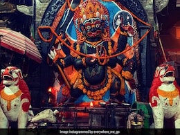 Kalashtami Katha: मान्यता है कि हर भय और बाधा को दूर करता है यह व्रत, कालाष्टमी पर करें इस कथा का पाठ Kalashtami Katha: मान्यता है कि हर भय और बाधा को दूर करता है यह व्रत, कालाष्टमी पर करें इस कथा का पाठ