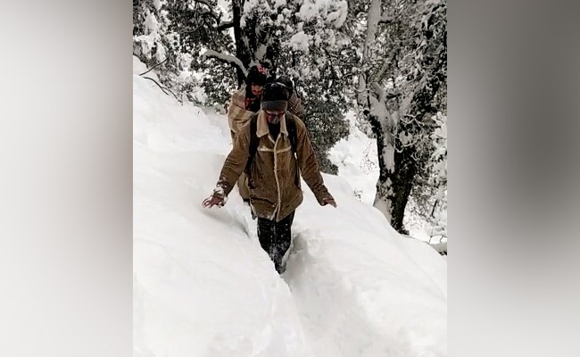2 Teens, Stuck Amid Heavy Snowfall During Trekking, Die In Himachal