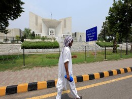 Pak Court Stops Military Trials Of Citizens, Calls Them Unconstitutional Pak Court Stops Military Trials Of Citizens, Calls Them Unconstitutional