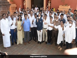 गोवा : 2017 से 'सबक' लेकर राहुल गांधी कांग्रेस के सभी उम्मीदवारों को दिलाएंगे 'वफादारी की प्रतिज्ञा' गोवा : 2017 से 'सबक' लेकर राहुल गांधी कांग्रेस के सभी उम्मीदवारों को दिलाएंगे 'वफादारी की प्रतिज्ञा'