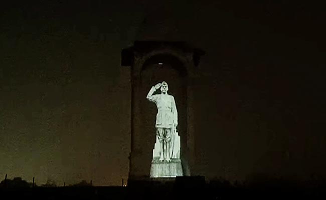 Forgotten Heroes Now Being Remembered, Says PM, Unveiling Netaji Hologram