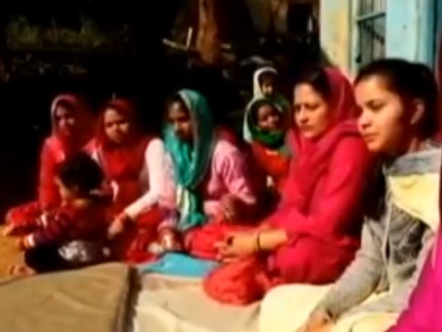 SIDBI-USHA's 'Mission Swavalamban' Aims To Make Rural Women Self-Reliant