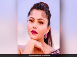 रुबीना दिलैक ने शेयर की No Make-UP सेल्फी तो फैंस बोले- बिना मेकअप के आप तो... रुबीना दिलैक ने शेयर की No Make-UP सेल्फी तो फैंस बोले- बिना मेकअप के आप तो...