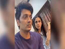 इंटरनेट स्लो चलने पर Riteish ने Genelia को दी ऐसी सलाह, फैन्स बोले- ये तो गया आज, देखें मजेदार VIDEO इंटरनेट स्लो चलने पर Riteish ने Genelia को दी ऐसी सलाह, फैन्स बोले- ये तो गया आज, देखें मजेदार VIDEO