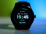 Titan Smart Smartwatch: Simple, To The Point