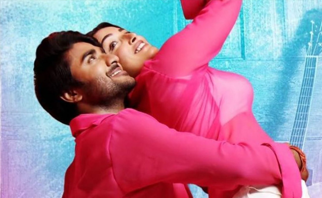 आम्रपाली दुबे और चिंटू की फिल्म 'लव विवाह डॉट कॉम' का ट्रेलर हुआ रिलीज, यूट्यूब पर मचाई धूम