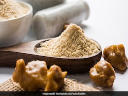 Benefits Of Hing: हींग का सेवन करने के 6 कमाल के फायदे, स्किन, पेट और मुंह की समस्याओं का रामबाण उपाय Benefits Of Hing: हींग का सेवन करने के 6 कमाल के फायदे, स्किन, पेट और मुंह की समस्याओं का रामबाण उपाय