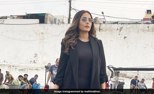 Hina Khan In An All-Black Outfit Screams Elegance In Every Language