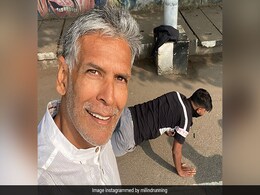 सेल्फी लेने से पहले पूरा करना होगा Milind Soman का ये Challenge, बस प्रेग्नेंट महिलाओं को छूट... लोग सड़क पर कर रहे हैं ऐसी-ऐसी हरकतें सेल्फी लेने से पहले पूरा करना होगा Milind Soman का ये Challenge, बस प्रेग्नेंट महिलाओं को छूट... लोग सड़क पर कर रहे हैं ऐसी-ऐसी हरकतें