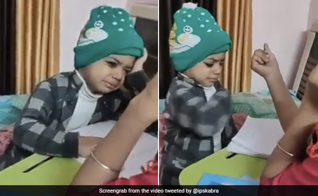 छोटे बच्चे ने बताया इंजीनियर बनने का सबसे आसान तरीका, जवाब सुन घूम गया लोगों का दिमाग - देखें Video