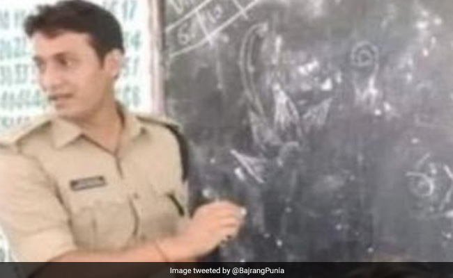 US की 50 लाख की नौकरी छोड़ IPS बने संतोष, भारत को विश्वगुरु बनाने की कोशिश कर रहे हैं