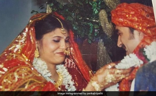 Trending: Throwback Pics From <i>Mirzapur</i> Star Pankaj Tripathi's Wedding