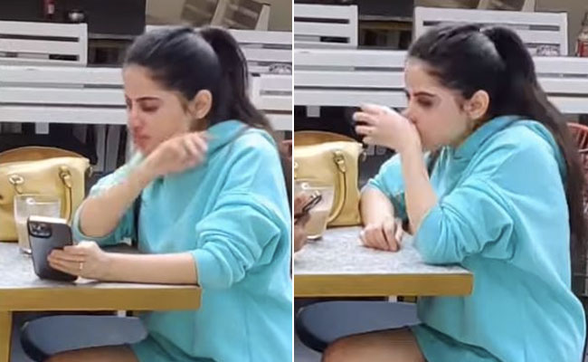 यह क्या हुआ Urfi Javed को, मोबाइल देखकर लगीं फूट-फूटकर रोने- देखें वीडियो